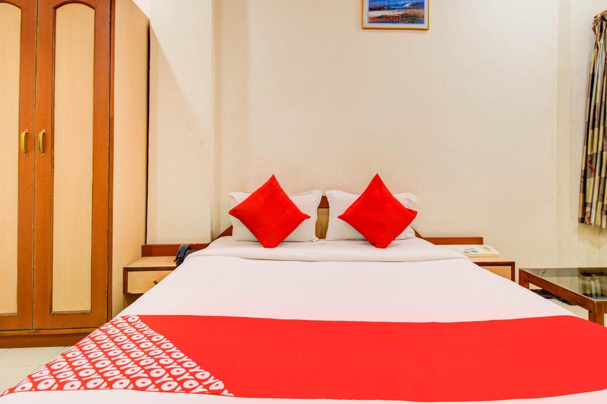 Hotel O Sri Jai Palace Nashik Exterior photo